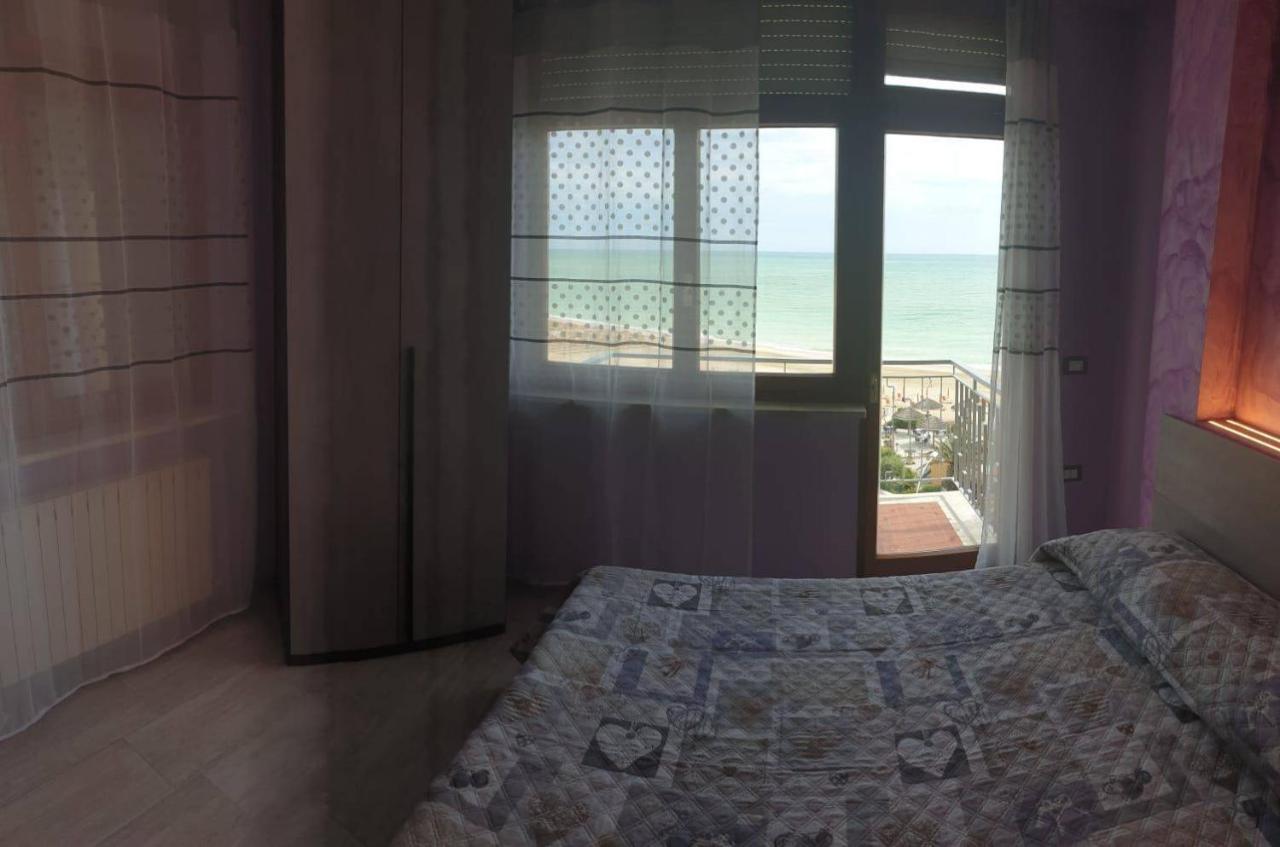 Sky Beach Civitanova Marche Luaran gambar